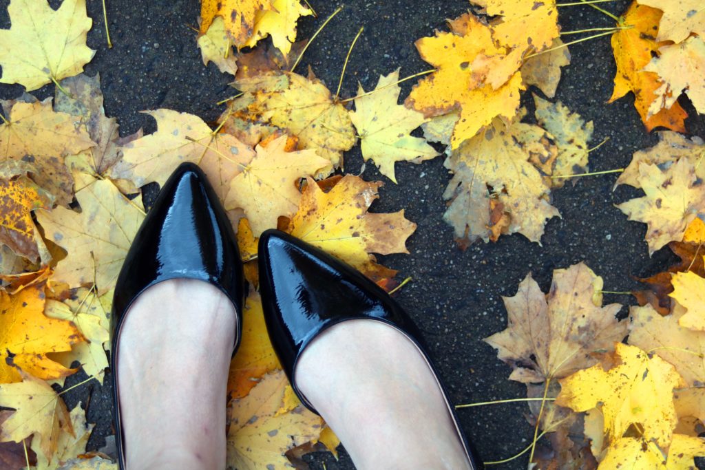 Witchy fall fashion: wear pointy shoes for a hint of magical chic.