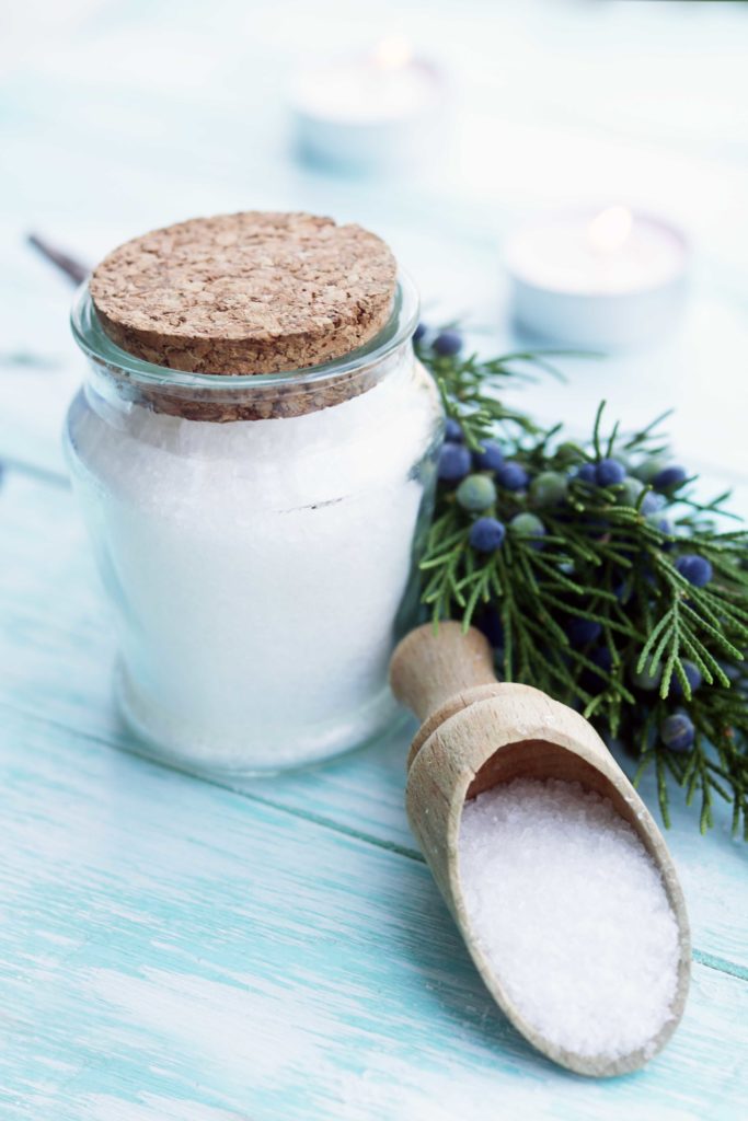 Cold Moon rDIY ritual bath salts. Celebrate a winter Esbat, or give it a way for Yule.