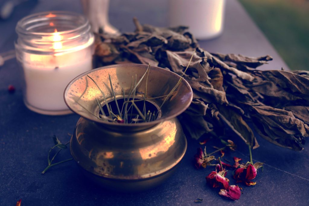 Witchcraft recipes for loose incense blends to use in spell craft.