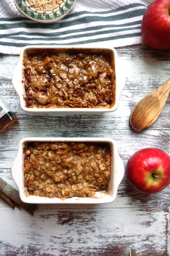 Whiskey/bourbon apple pie to warm up your Fall Equinox.