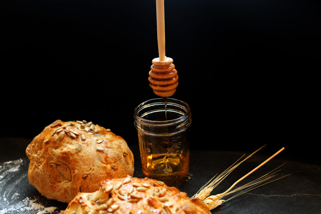 Yum! Honey bread recipe for Lammas.